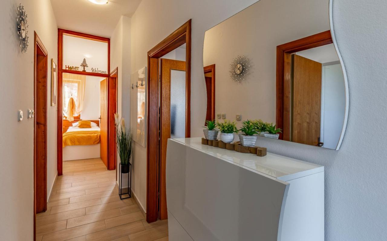 Sweet House With Free Parking Villa Pula Exterior photo