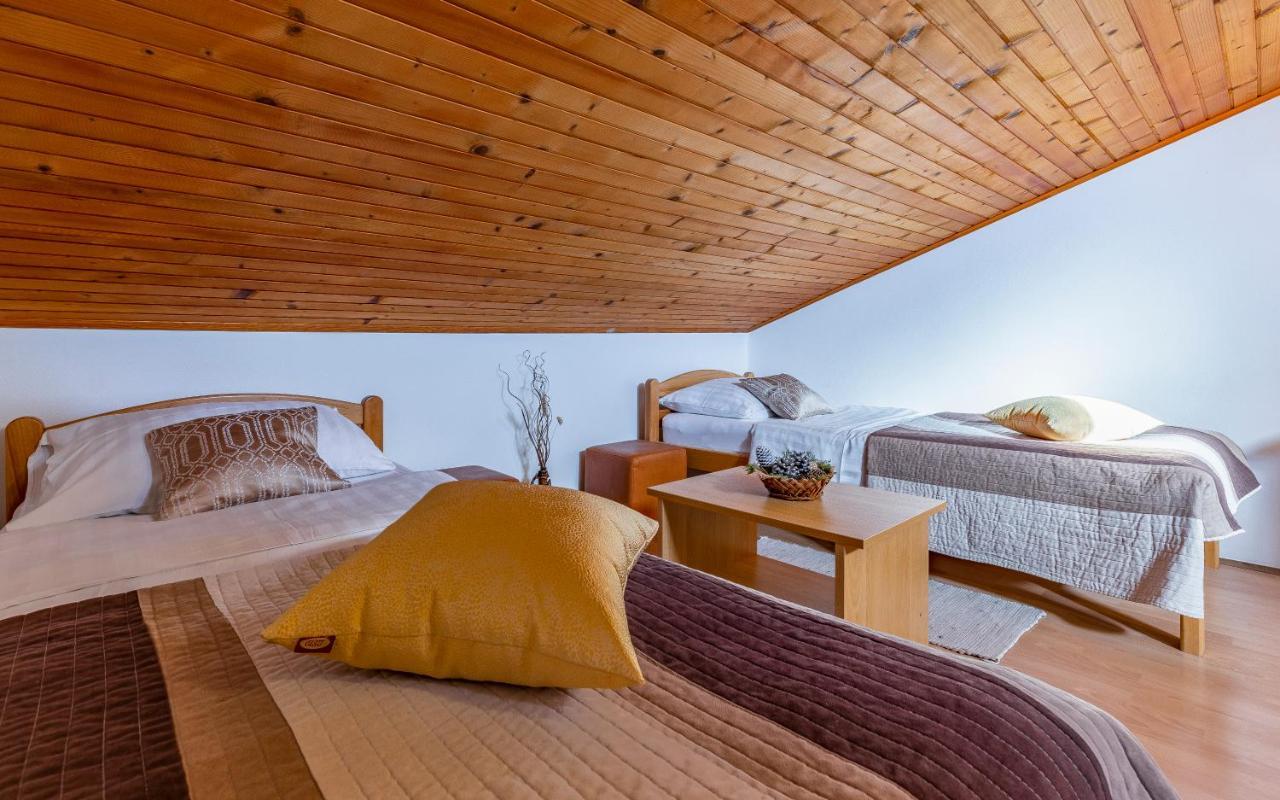 Sweet House With Free Parking Villa Pula Exterior photo