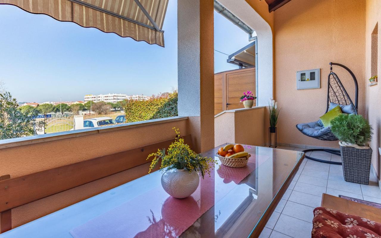 Sweet House With Free Parking Villa Pula Exterior photo